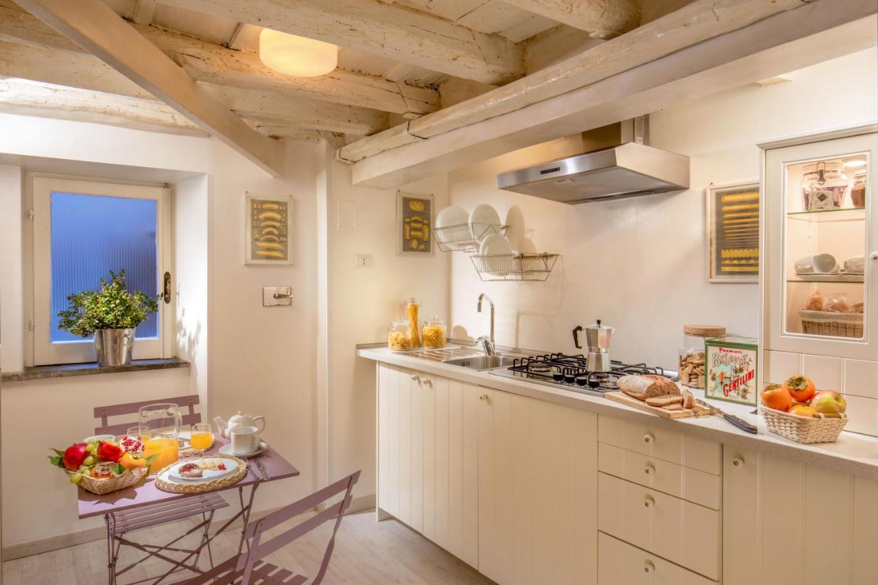 Boutique Hotel Campo De' Fiori Roma Esterno foto