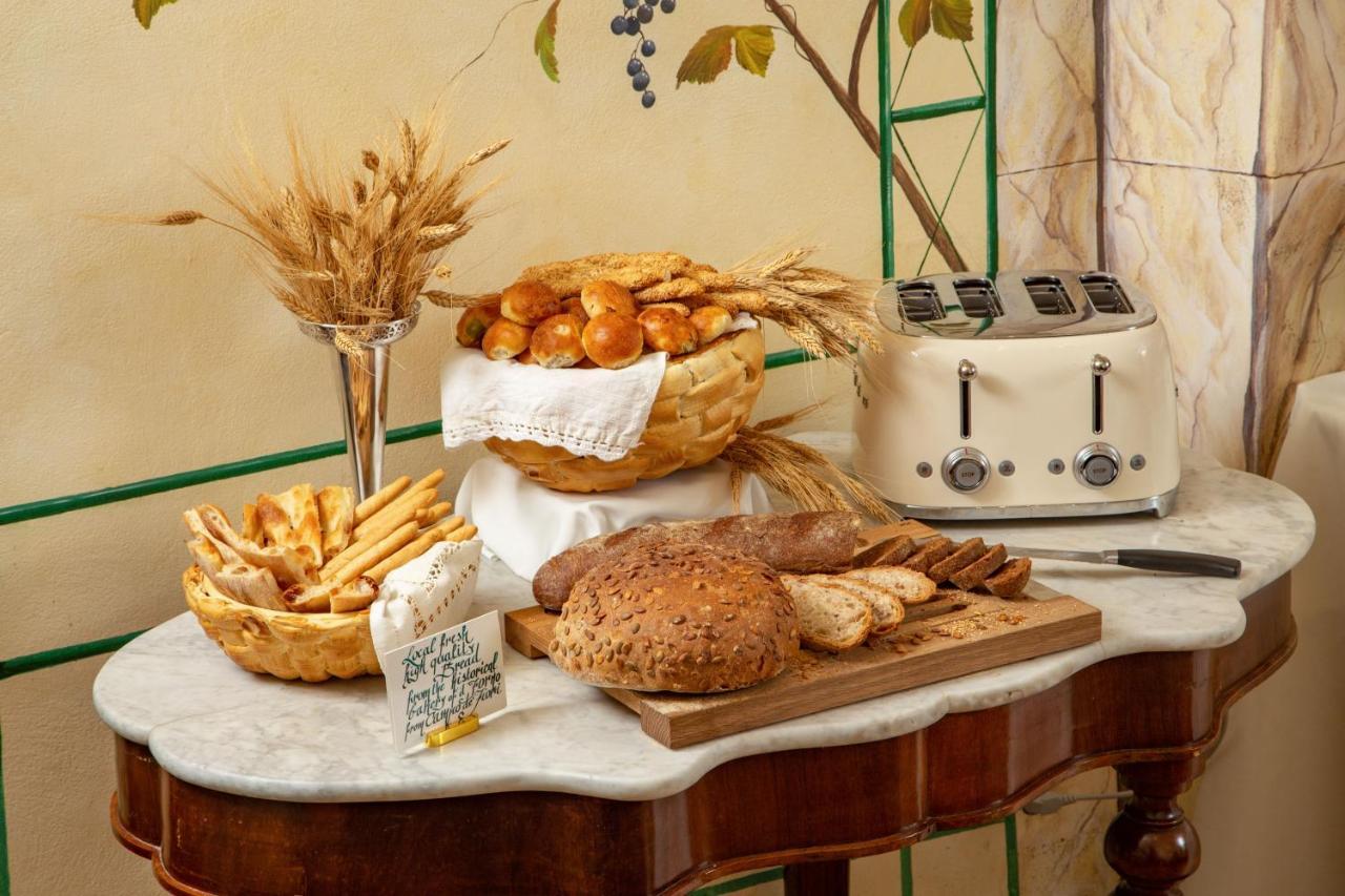 Boutique Hotel Campo De' Fiori Roma Esterno foto